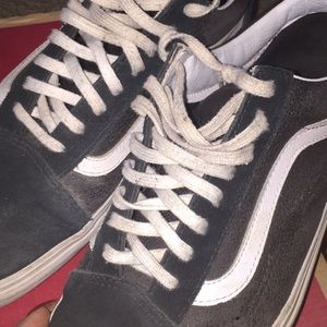Old Skool Vans “Off The Wall”